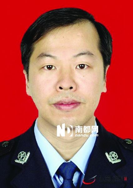 南城公安分局副局長(zhǎng)孔逸鴻。