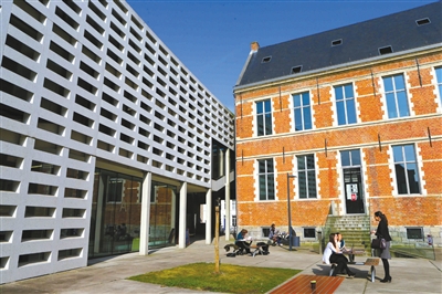 位于布魯日的歐洲學(xué)院。