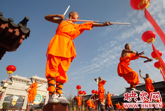 每個人心中都有一個或明或暗的功夫圖騰,作為武林高手，他們能飛檐走壁，擁有蓋世神功。