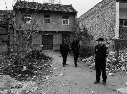 警方調(diào)集百余警力展開拉網(wǎng)式搜捕 警方調(diào)集百余警力展開拉網(wǎng)式搜捕