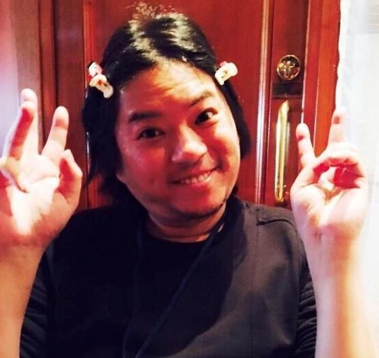 有一種傷害叫高曉松的自拍。