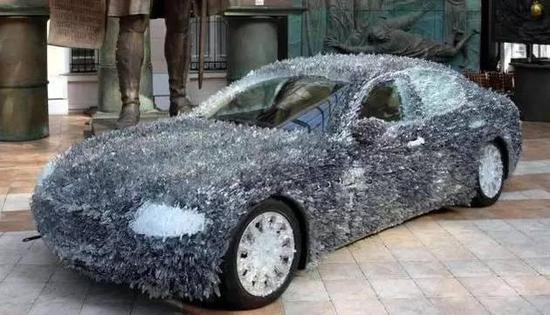 驚！車(chē)主用玻璃渣改裝瑪莎拉蒂