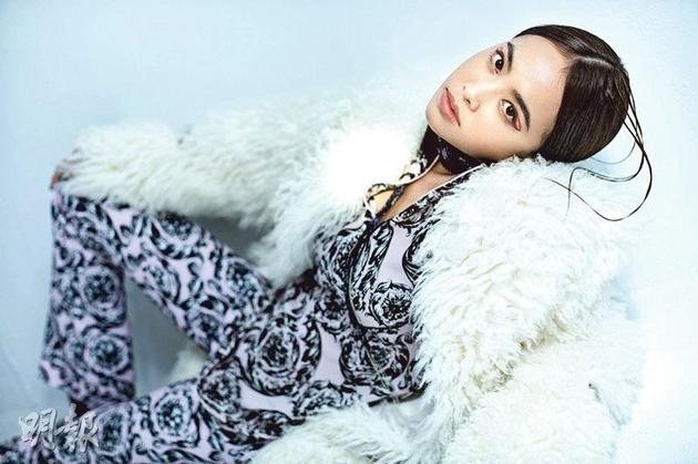 蔡依林的新歌高唱要勇敢做自己，沒想到MV卻鬧出風(fēng)波。