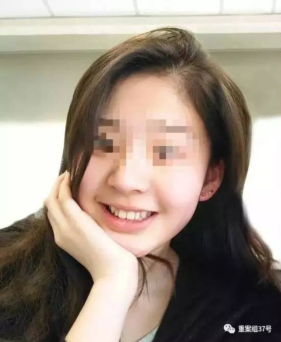 17歲高中男生教室里掐死女同學，被訴故意殺人和強奸