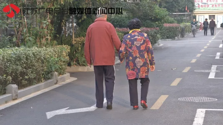 老太秀恩愛！網(wǎng)友被一封跨越60年的情書甜哭了