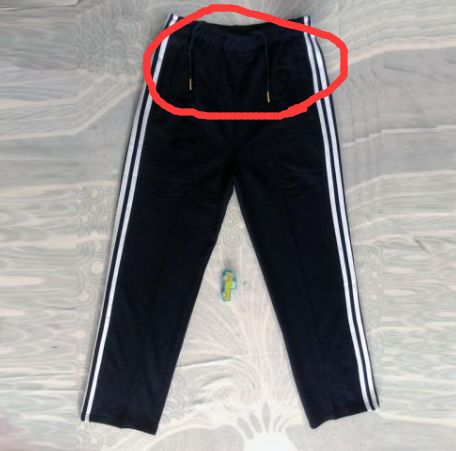 嚇哭！6歲男孩被夾斷手指 罪魁禍首竟是校服