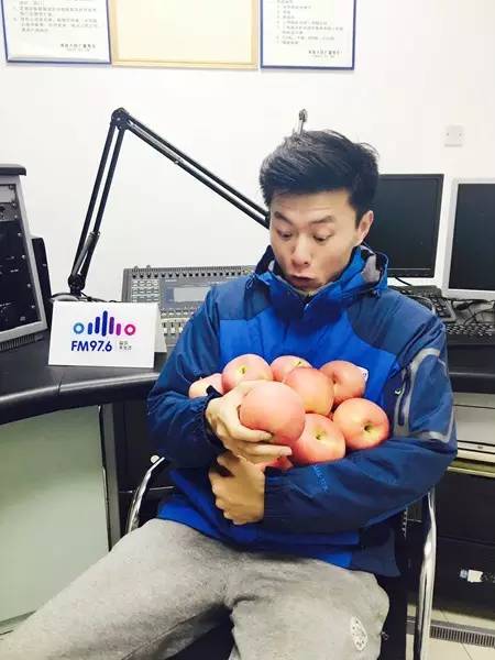 乖乖類！你們真的想用蘋果收買我