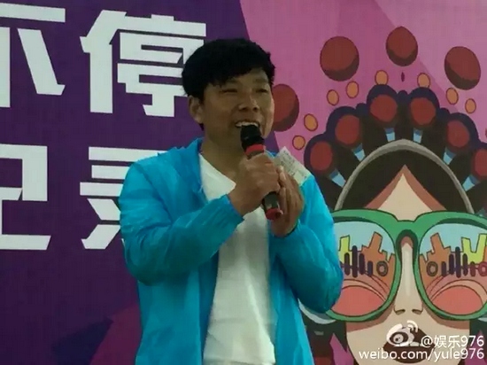 見證挑戰(zhàn)的戲迷代表陳紅森講述自己和戲曲的故事、見證歷史時刻的心情。