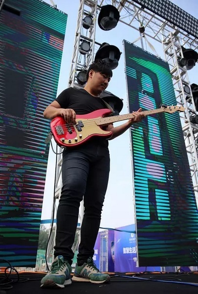 辛苦樂隊老師，你們跟我們一起，共同見證了時光音樂節(jié)是如何一步步成長至今的。