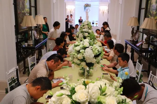 各位“小綠人”也把自己企業(yè)的問題通過卡片的形式，向劉東曉博士請教。