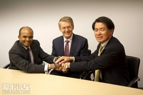 福特副總裁拉茲·奈爾、戴姆勒董事托馬斯·韋伯、日產(chǎn)副總裁山下光彥