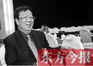 全國(guó)人大代表、鄭州大學(xué)黨委書記鄭永扣