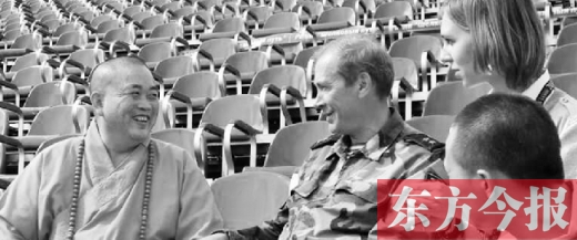 克里姆林宮警衛(wèi)司令謝爾蓋將軍會(huì)見(jiàn)釋永信，一同觀看排練