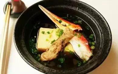 就一點(diǎn)兒紫菜跟生魚(yú)片 日料沒(méi)吃什么為啥還那么貴？