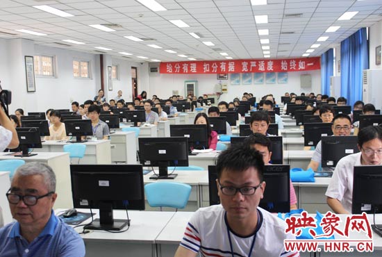 與書面評卷相比,網(wǎng)上評卷由系統(tǒng)自動進(jìn)行分發(fā),減少了試卷過程的周轉(zhuǎn),提高了評卷的工作效率。