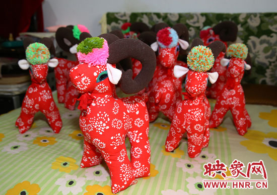 羊年來了，做一些紅紅的羊兒多喜慶