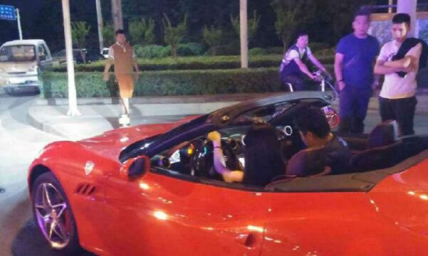 “法拉利飆車襲警”案 當事人已被刑拘