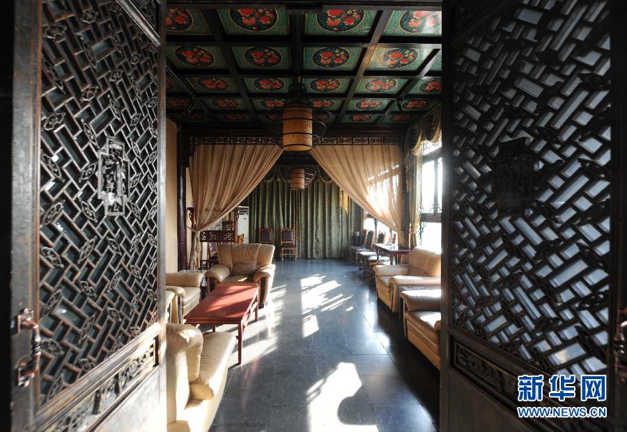 　“停業(yè)調整”的北海公園內高檔餐廳上林苑內部一角（1月15日攝）。