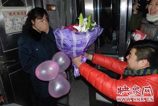 “嫁給我吧，我要愛你一生！”