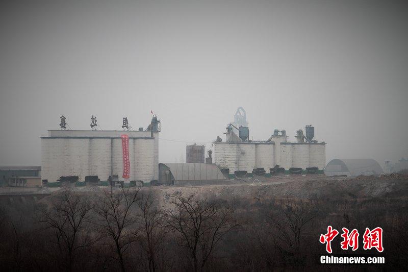 　2014年2月17日，石家莊市再次啟動壓減水泥過剩產能、治理大氣污染水泥企業(yè)集中爆破拆除行動。