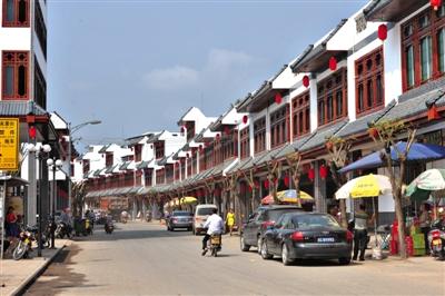 2014年3月16日，海南瓊海市，正在進(jìn)行城鎮(zhèn)化改造的萬泉鎮(zhèn)新貌。圖/CFP