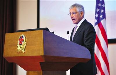 昨日下午，美國國防部長哈格爾在中國國防大學(xué)發(fā)表演講。