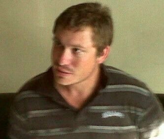 這是4月25日在印度尼西亞巴厘島拍攝的企圖硬闖客機(jī)駕駛艙的醉酒乘客馬特·克里斯托弗。