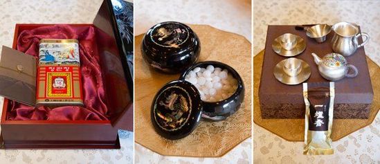 　當?shù)貢r間2014年7月4日，韓國總統(tǒng)樸槿惠向中國國家主席習近平贈送的紅參和茶具等。