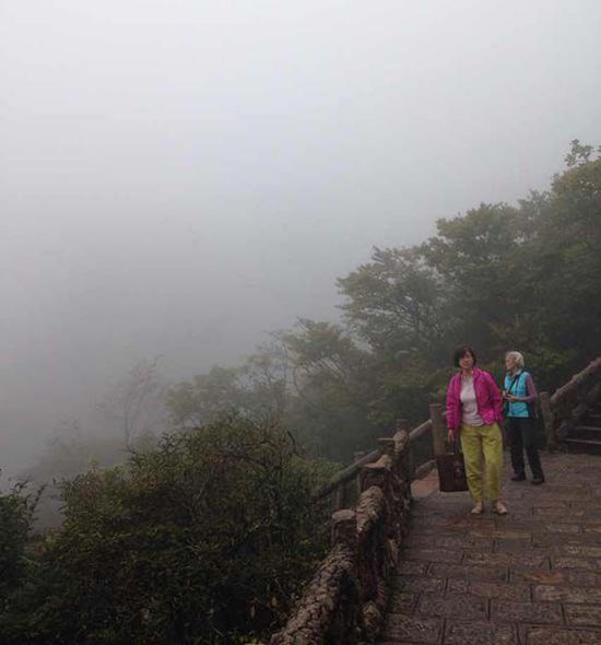 黃金周多個(gè)景區(qū)遇冷：黃山五臺山游客同比降3成