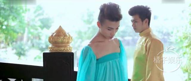 因?yàn)樽约旱哪腥瞬粻?zhēng)氣，分手了...