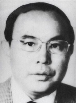 胡玉興 現(xiàn)年59歲，外逃前任山西省太原市住房制度改革辦公室主任，2002年7月逃往澳大利亞或新西蘭。