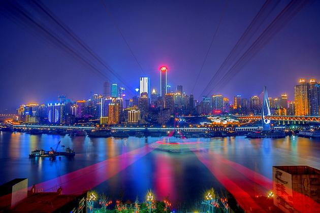 中原地產(chǎn)數(shù)據(jù)顯示，8月最后一周，上海市新建商品住宅成交已連續(xù)5天破千，昨日（8月31日）更是達到單日成交1123套。