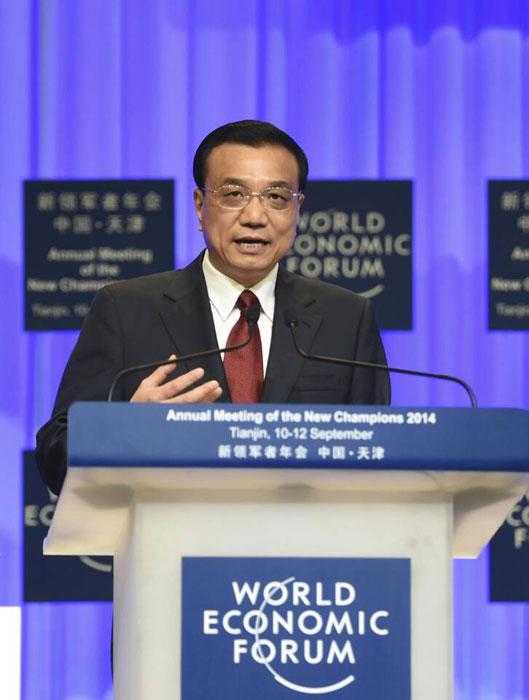 李克強(qiáng)總理出席夏季達(dá)沃斯論壇并發(fā)表開(kāi)幕式致辭。