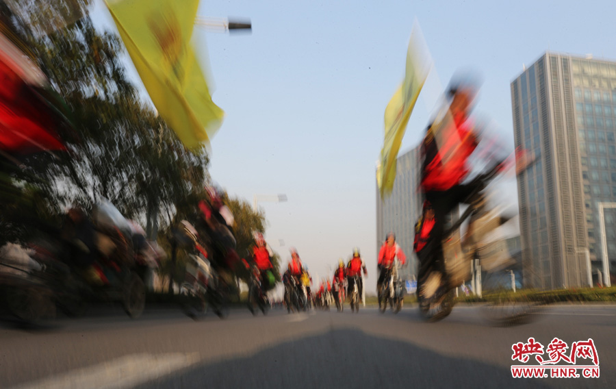 獻愛心、騎行天下，映象網(wǎng)騎行車友樂翻天