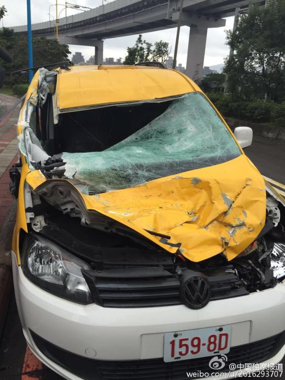 臺灣復(fù)興航空一架班機墜河