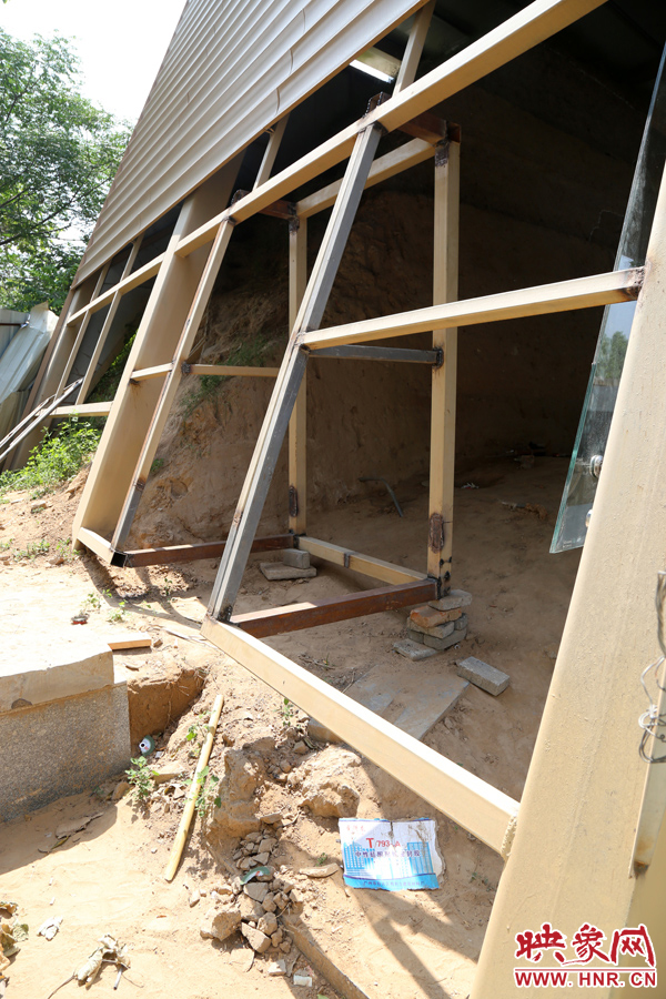 目前，該項(xiàng)工程即將竣工。