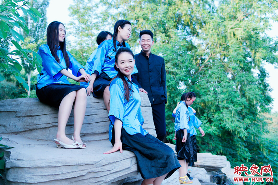 最是那溫柔一笑，定格了四年所有的記憶。