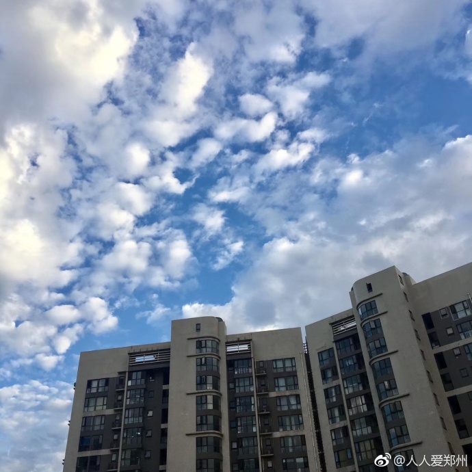 又被鄭州的藍(lán)天刷屏！隨便一拍就是手機(jī)壁紙