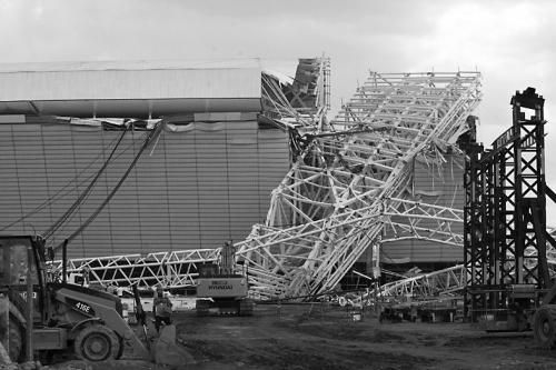 圣保羅市伊塔蓋拉球場坍塌現(xiàn)場。