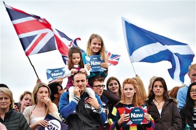 最新民意調(diào)查結(jié)果顯示，反獨(dú)陣營(yíng)的支持率繼續(xù)領(lǐng)先。