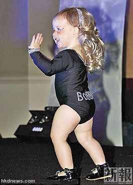 博伊登每當(dāng)音樂(lè)響起，便會(huì)手舞足蹈。