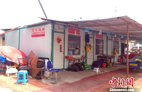 走進(jìn)杭州“柜族”：買(mǎi)不起也租不起房集裝箱難安放