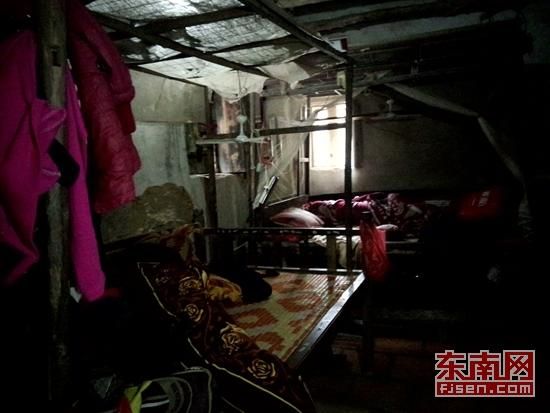 小陳平常與爺爺同住一屋 小陳平常與爺爺同住一屋