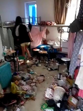 這個(gè)學(xué)校的男生宿舍火了！女同學(xué)都喊著要嫁