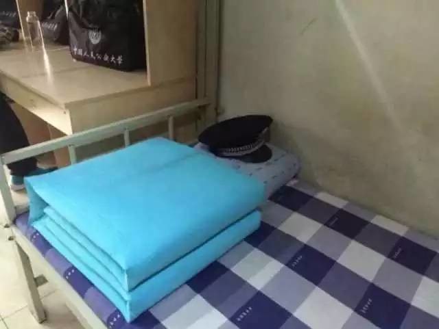 這個(gè)學(xué)校的男生宿舍火了！女同學(xué)都喊著要嫁