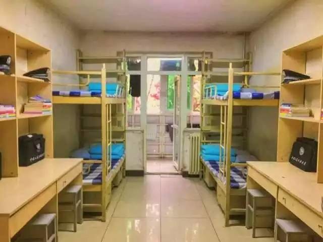 這個(gè)學(xué)校的男生宿舍火了！女同學(xué)都喊著要嫁