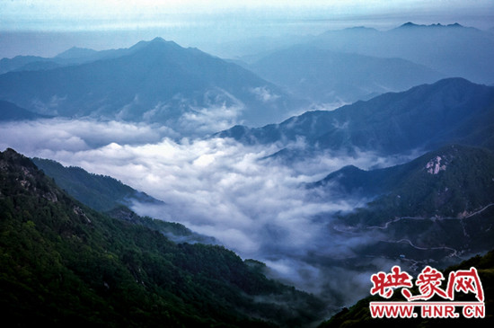 美不勝收 爬山、游園、賞奇觀（組圖）