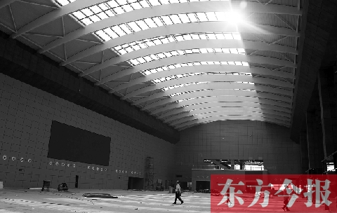 作為高鐵鄭州東站最重要的配套工程，鄭州綜合交通樞紐公路客運(yùn)站的裝修工作即將完成，預(yù)計(jì)今年9月底與鄭州