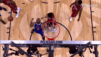 庫(kù)里時(shí)刻！生死12秒連中兩記三分挽救勇士