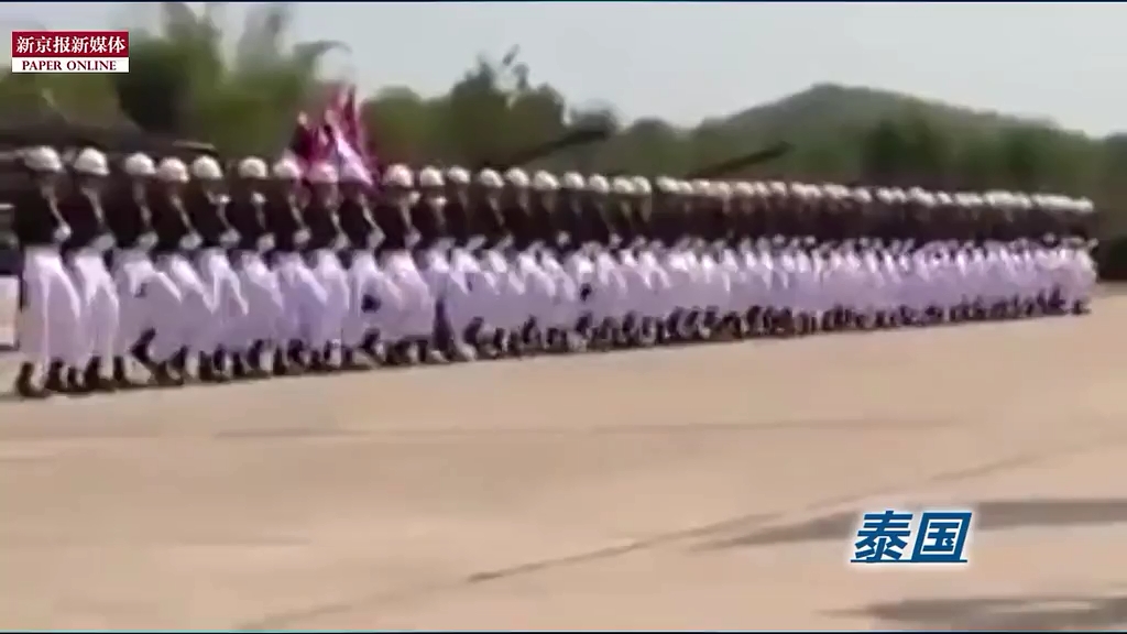 那些年摩托、樹人、斧頭兵上演的有趣閱兵式